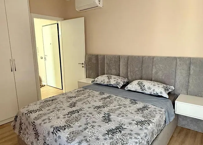 Xxxxxxx Xxx Apartmán Polisi i Vogel