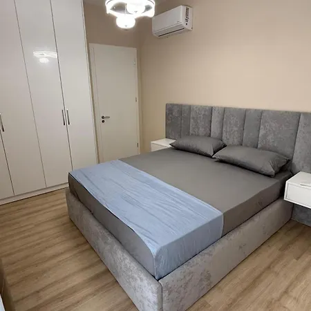 Apartment Xxxxxxx Xxx *